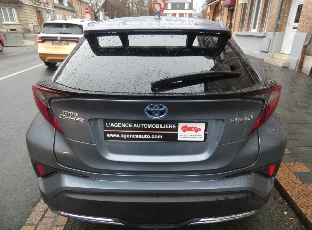 Toyota C-HR — 4